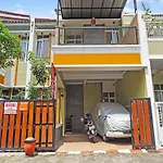 Oyo 90786 De Campus Homestay Syariah