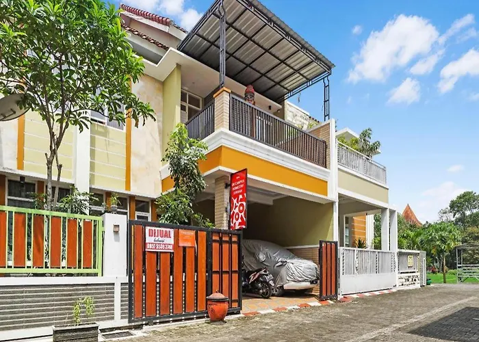 Oyo 90786 De Campus Homestay Syariah